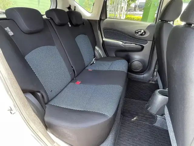 日産 ノート XVセレ +セーフ 埼玉県 2014(平26)年 1.4万km ブリリアントシルバー ワンオーナー/13739ｋｍ/純正ナビＴＶ/前方ドラレコ/バックカメラ/アラウンドビューモニター/モニター付バックミラー/プッシュスタート/コーナーセンサー/クリアランスソナー/衝突軽減ブレーキ/レーンキープアシスト/横滑防止装置/取扱説明書