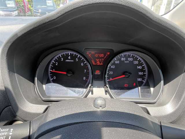 日産 ノート XVセレ +セーフ 埼玉県 2014(平26)年 1.4万km ブリリアントシルバー ワンオーナー/13739ｋｍ/純正ナビＴＶ/前方ドラレコ/バックカメラ/アラウンドビューモニター/モニター付バックミラー/プッシュスタート/コーナーセンサー/クリアランスソナー/衝突軽減ブレーキ/レーンキープアシスト/横滑防止装置/取扱説明書