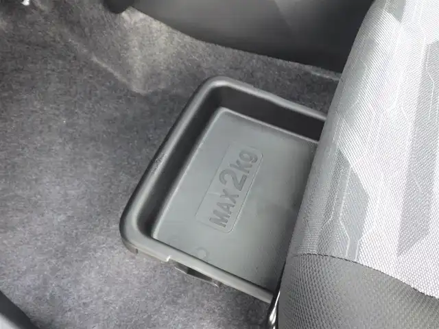 ダイハツ タフト G ダーククロムベンチャー 千葉県 2025(令7)年 0.1千km クロムグレーメタリック 届出済未使用車/登録時走行5km/スカイフィールトップ/シートヒーター前席/アイドリングストップ/スマートアシスト/衝突警報機能/衝突回避支援ブレーキ機能/ブレーキ制御付誤発進抑制機能/車線逸脱警報機能/路外逸脱警報機能/ふらつき警報/先行車発進お知らせ機能/標識認識機能/全車速追従機能付オートクルーズコントロール/レーンキープコントロール/オートハイビーム/アダプティブドライビングビーム/電動パーキングブレーキ/オートブレーキホールド/LEDヘッドライト/フォグライト