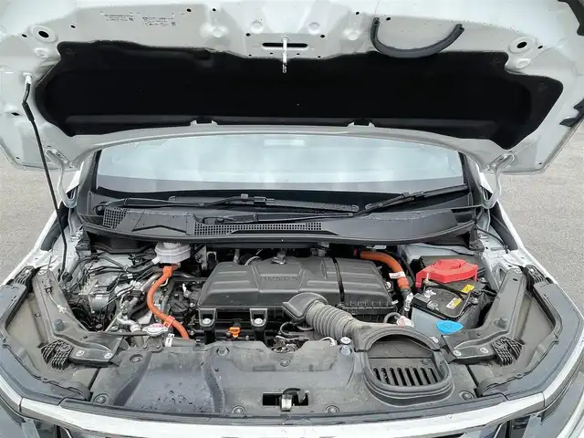 ホンダ ステップワゴン スパーダ eHEV 群馬県 2023(令5)年 5.8万km プラチナホワイトパール 無限フルエアロ/純正１１．４インチナビ/フルセグTV・CD・DVD・FM・AM・Bluetooth/フリップダウンモニター/ホンダセンシング/電動リアゲート/両側電動/追従クルコン/パドルシフト/電動ブレーキ/前席シートヒーター/全方位カメラ/BSM/レーンキープアシスト/ＬＥＤライト/オートライト/純正フロアマット/ドアバイザー/横滑り防止