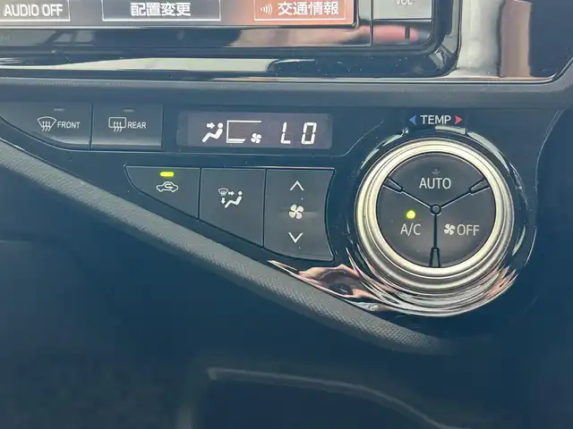 トヨタ アクア G 岐阜県 2016(平28)年 4.5万km クールソーダメタリック 衝突被害軽減装置/純正SＤナビ/（ＴＶ／Ｂｌｕｅｔｏｏｔｈ／ＣＤ）　/ドライブレコーダー/バックカメラ/追従式クルーズコントロール　/ＥＴＣ　/純正フロアマット　/純正１５インチアルミホイール　/リモコンキー/オートライト