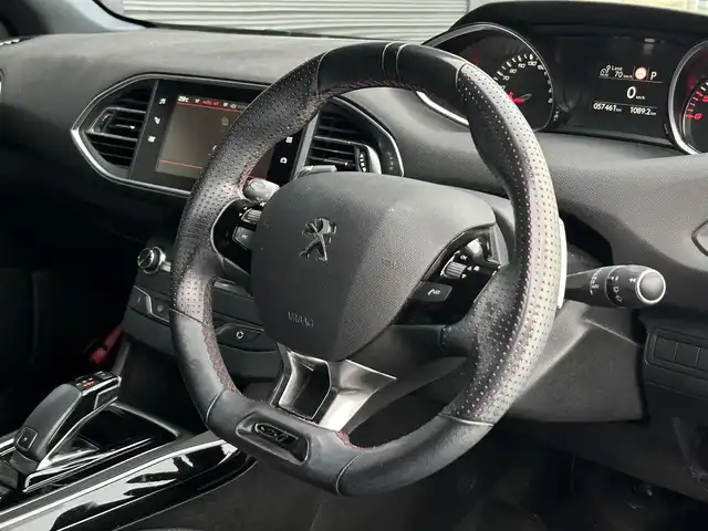 プジョー ３０８ GT ブルーHDi 茨城県 2018(平30)年 5.8万km マグネティックブルー 後期型 /純正ディスプレイOD /CarPlay /衝突軽減B /LKA /BSM /バックカメラ /パーキングセンサー /半革シート /LEDヘッドライト/オートハイビーム /クルーズコントロール /パドルシフト /純正18インチアルミホイール /BT/USB /禁煙車