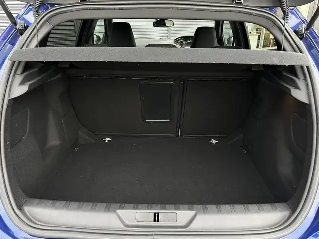 プジョー ３０８ GT ブルーHDi 茨城県 2018(平30)年 5.8万km マグネティックブルー 後期型 /純正ディスプレイOD /CarPlay /衝突軽減B /LKA /BSM /バックカメラ /パーキングセンサー /半革シート /LEDヘッドライト/オートハイビーム /クルーズコントロール /パドルシフト /純正18インチアルミホイール /BT/USB /禁煙車