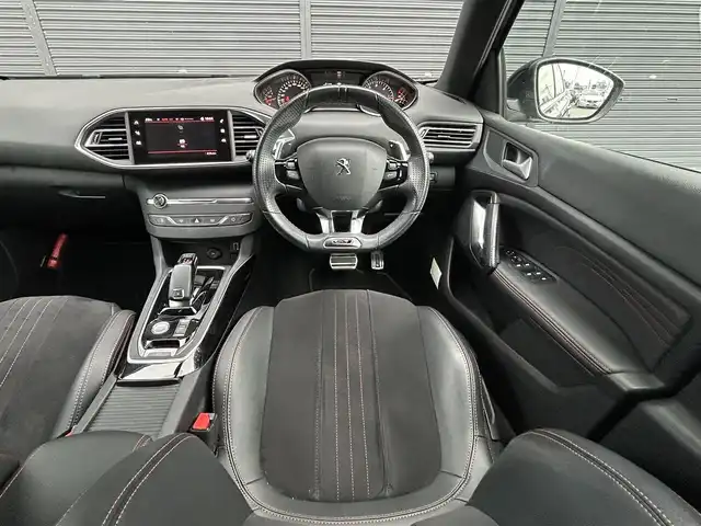 プジョー ３０８ GT ブルーHDi 茨城県 2018(平30)年 5.8万km マグネティックブルー 後期型 /純正ディスプレイOD /CarPlay /衝突軽減B /LKA /BSM /バックカメラ /パーキングセンサー /半革シート /LEDヘッドライト/オートハイビーム /クルーズコントロール /パドルシフト /純正18インチアルミホイール /BT/USB /禁煙車