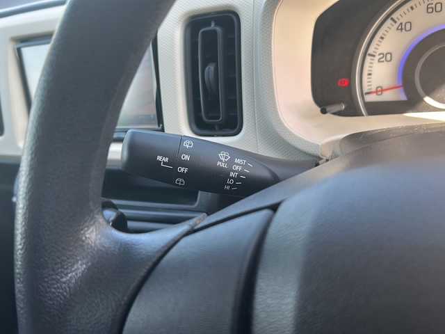 スズキ アルト S 兵庫県 2014(平26)年 2.9万km シフォンアイボリーM 保証書・取説・有/ワンオーナー/社外SDメモリーナビ・FM・AM・TV(ワンセグ)・CD・DVD/バックカメラ/ビルトインETC/アイドリングストップ/シートヒーター/衝突被害軽減ブレーキ/電動格納ミラー/純正フロアマット/純正ドアバイザー