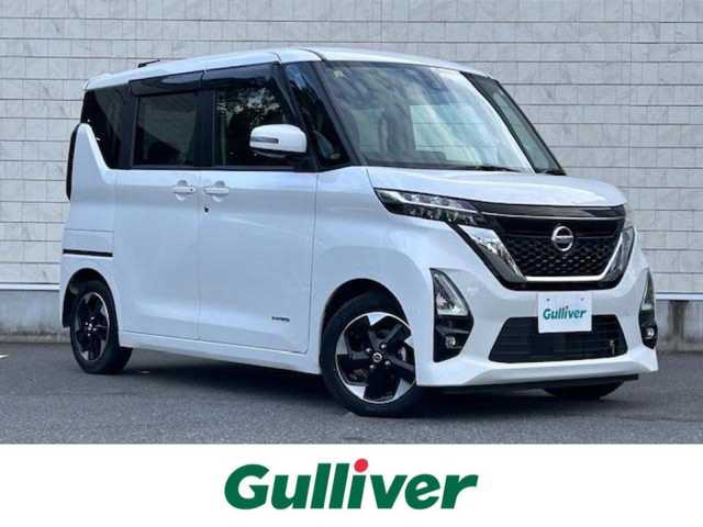 日産 ルークス ハイウェイスター X 大阪府 2020(令2)年 0.8万km ホワイトパール 9インチナビ（フルセグ/Bluetooth/CD/DVD)/アラウンドビューモニター/両側パワースライドドア/衝突被害軽減システム/レーンキープアシスト/横滑り防止装置/コーナーセンサー/アイドリングストップ/デジタルインナーミラー/ドライブレコーダー（前後）/ビルトインETC2.0/純正LEDライト/純正フロアマット