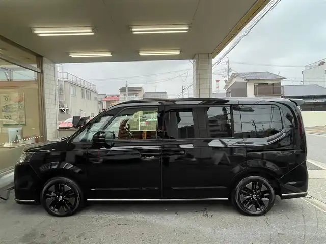 ホンダ ステップワゴン スパーダ eHEV 愛知県 2022(令4)年 4万km クリスタルブラックパール /当店買取/禁煙/1オーナー//純正11.4インチナビLXM-237VFLi//CD/DVD/フルセグTV/HDMI/SD/Musiclack//Bluetooth/ETC2.0//ナビ装着スペシャルパッケージ//ブラインドスポットインフォメーション//パワーゲート/リヤスポ//全列USB/ハーフレザー/シートヒーター//2列目オットマン//Aブレーキホールド//パドルシフト//typeC/USB/TRC/カーテンエアバック//両側Pスライドドア//保証書/取説/スペアキー