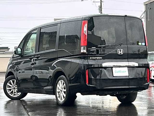 ホンダ ステップワゴン G 道北・旭川 2016(平28)年 8万km クリスタルブラックパール /4WD//禁煙車//ワンオーナー//わくわくゲート//社外SDナビ//CD/DVD/SD/MSV/BT/USB/フルセグ//両側パワースライドドア//バックカメラ//アイドリングストップ//クルーズコントロール//横滑り防止//ミラーヒーター//オートライト//LEDヘッドライト//ETC//純正エンジンスターター//サンシェード//フロントデアイサー//シートバックルテーブル//純正フロアマット//純正ホイール付き冬タイヤ積込