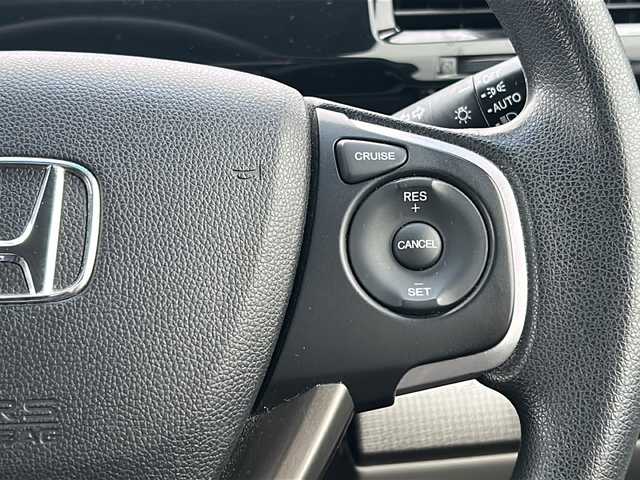 ホンダ ステップワゴン G 道北・旭川 2016(平28)年 8万km クリスタルブラックパール /4WD//禁煙車//ワンオーナー//わくわくゲート//社外SDナビ//CD/DVD/SD/MSV/BT/USB/フルセグ//両側パワースライドドア//バックカメラ//アイドリングストップ//クルーズコントロール//横滑り防止//ミラーヒーター//オートライト//LEDヘッドライト//ETC//純正エンジンスターター//サンシェード//フロントデアイサー//シートバックルテーブル//純正フロアマット//純正ホイール付き冬タイヤ積込