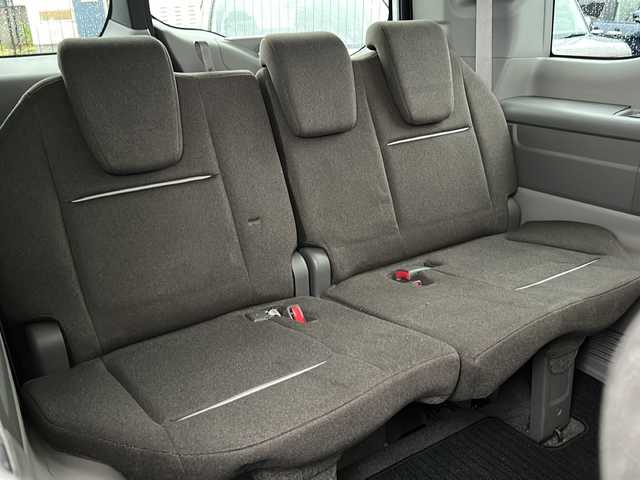 ホンダ ステップワゴン G 道北・旭川 2016(平28)年 8万km クリスタルブラックパール /4WD//禁煙車//ワンオーナー//わくわくゲート//社外SDナビ//CD/DVD/SD/MSV/BT/USB/フルセグ//両側パワースライドドア//バックカメラ//アイドリングストップ//クルーズコントロール//横滑り防止//ミラーヒーター//オートライト//LEDヘッドライト//ETC//純正エンジンスターター//サンシェード//フロントデアイサー//シートバックルテーブル//純正フロアマット//純正ホイール付き冬タイヤ積込