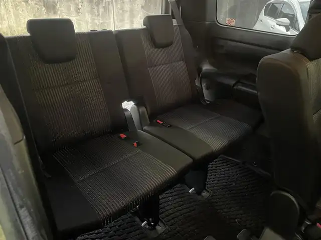 トヨタ ヴォクシー ZS 茨城県 2017(平29)年 5.6万km ホワイトパールクリスタルシャイン 純正メモリナビ/AM/FM/BlueTooth接続/地デジTV/DISC/クルーズコントロール/両側パワースライドドア/前方ドライブレコーダー/ステアリングリモコン/LEDライト/フォグランプ/オートハイビーム/電動格納ミラー/トヨタセーフティセンス