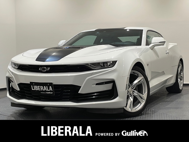 シボレー シボレー カマロ SS 新潟県 2023(令5)年 2.1万km 白 純正ナビ/(AM/FM/Bluetooth/USB/Carplay)/バックカメラ/ETC/ドライブレコーダー/BOSEサウンド/ブラックレザーシート/シートヒーター/ベンチレーション/メモリ付きパワーシート/ステアリングヒーター/クルーズコントロール/ブラインドスポットアシスト/リアクロストラフィックアラート/パドルシフト/4モードドライブセレクター/ヘッドアップディスプレイ/デジタルインナーミラー/アンビエントライト/純正20インチアルミホイール/LEDヘッドライト
