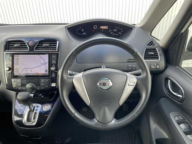 日産 セレナ ハイウェイスター Sハイブリッド 茨城県 2014(平26)年 9.7万km ブリリアントホワイトパール 【(株)IDOMが運営する【じしゃロン水戸店】の自社ローン対象車両になります。こちらは現金ご利用時の価格です。自社ローンご希望の方は別途その旨お申付け下さい。】/純正ナビ/フルセグTV/DVD再生可能/フリップダウンモニター/バックモニター/ETC/レーンキープアシスト/両側電動スライドドア/スマートキー/プッシュスタート/クルーズコントロール/アイドリングストップ/HIDヘッドライト/オートライト/フォグ/オートエアコン/ミラーウィンカー/電格ミラー/純正AW