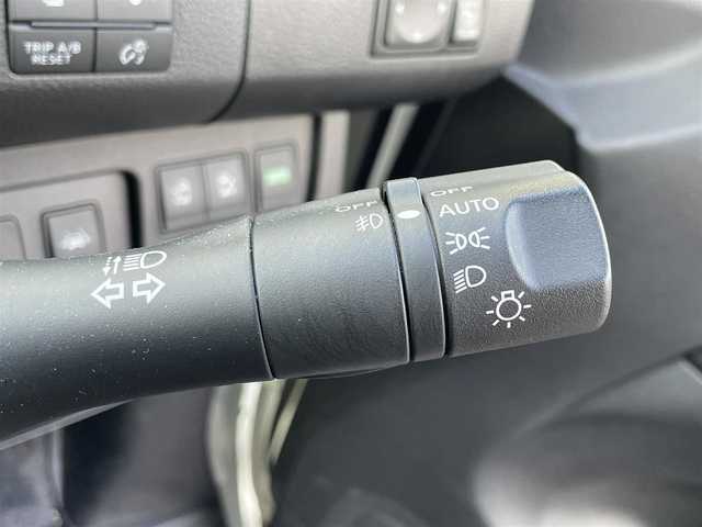 日産 セレナ ハイウェイスター Sハイブリッド 茨城県 2014(平26)年 9.7万km ブリリアントホワイトパール 【(株)IDOMが運営する【じしゃロン水戸店】の自社ローン対象車両になります。こちらは現金ご利用時の価格です。自社ローンご希望の方は別途その旨お申付け下さい。】/純正ナビ/フルセグTV/DVD再生可能/フリップダウンモニター/バックモニター/ETC/レーンキープアシスト/両側電動スライドドア/スマートキー/プッシュスタート/クルーズコントロール/アイドリングストップ/HIDヘッドライト/オートライト/フォグ/オートエアコン/ミラーウィンカー/電格ミラー/純正AW