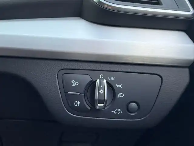 アウディ Ｑ５ 40TDIクワトロ Sライン 香川県 2019(令1)年 5.2万km パール メーカーナビ/フルセグ/全方位カメラ/バーチャルコクピット/ハーフレザーシート/前席パワーシート/全席シートヒーター/純正19インチアルミ/LEDヘッドライト/コーナーセンサー/スマートキー/パーキングアシスト/純正前後ドライブレコーダー/パワーバックドア/インテリジェントグライディング/エフィシェンシアシスト/ビルトインETC2.0