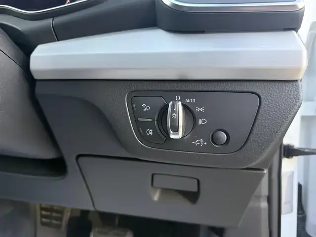 アウディ Ｑ５ 40TDIクワトロ Sライン 香川県 2019(令1)年 5.2万km パール メーカーナビ/フルセグ/全方位カメラ/バーチャルコクピット/ハーフレザーシート/前席パワーシート/全席シートヒーター/純正19インチアルミ/LEDヘッドライト/コーナーセンサー/スマートキー/パーキングアシスト/純正前後ドライブレコーダー/パワーバックドア/インテリジェントグライディング/エフィシェンシアシスト/ビルトインETC2.0