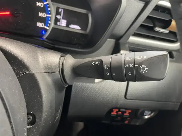 トヨタ ルーミー カスタムG 岡山県 2022(令4)年 4.6万km ブラックマイカメタリック 登録時走行距離45534km/純正SDナビ/(AM/FM/DISC/TV/BT)/衝突被害軽減システム/プッシュパーキング/プッシュブレーキホールド/クルーズコントロール/アイドリングストップ/ビルトインETC/バックカメラ/シートヒーター/クリアランスソナー/オートマチックハイビーム/両側パワースライドドア/プッシュスタート/スマートキー/純正14インチアルミホイール