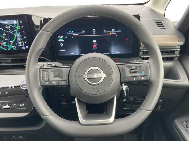 日産 セレナ e－パワー ハイウェイスター V 愛知県 2025(令7)年 0.1千km ダイヤモンドブラック プロパイロット/登録済未使用車/純正12.4型ディズプレイオーディオナビ/全方位カメラ/両側パワースライドドア/レーダークルーズコントロール/バックカメラ/ハンズフリースライドドア/コーナーセンサー/純正アルミホイール/ETC2.0/ブラインドスポットモニター/LEDヘッドライト/インテリジェントミラー/リアオートエアコン/オートマチックハイビーム/ドライブレコーダー/ワイヤレス充電機/衝突軽減システム/フルセグ/Bluetooth/ステアリングスイッチ/スマートキー/プッシュスタート