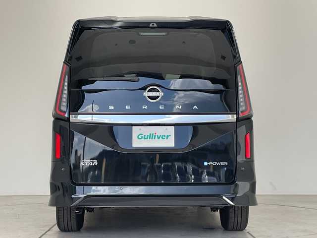 日産 セレナ e－パワー ハイウェイスター V 愛知県 2025(令7)年 0.1千km ダイヤモンドブラック プロパイロット/登録済未使用車/純正12.4型ディズプレイオーディオナビ/全方位カメラ/両側パワースライドドア/レーダークルーズコントロール/バックカメラ/ハンズフリースライドドア/コーナーセンサー/純正アルミホイール/ETC2.0/ブラインドスポットモニター/LEDヘッドライト/インテリジェントミラー/リアオートエアコン/オートマチックハイビーム/ドライブレコーダー/ワイヤレス充電機/衝突軽減システム/フルセグ/Bluetooth/ステアリングスイッチ/スマートキー/プッシュスタート