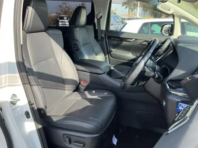 トヨタ アルファード S Cパッケージ 奈良県 2022(令4)年 2.8万km ホワイトパールクリスタルシャイン モデリスタエアロ/ワンオーナー/純正9インチディスプレイオーディオ/（TV/BT/AppleCarPlay/AndroidAuto）/純正12インチフリップダウンモニター（V12T-R68C）/レーダークルーズコントロール/バックカメラ/前後コーナーセンサー/プリクラッシュセーフティ/レーンキープアシスト/両側パワースライドドア/パワーバックドア/レザーシート/運転席メモリーシート/全席パワーシート/前席シートヒーター/エアーシート/ステアリングヒーター/後席サンシェード/LEDヘッドライト/ETC/前後ドライブレコーダー（DC-DR652）/純正18インチAW/保証書/取り扱い説明書/スペアキーX1