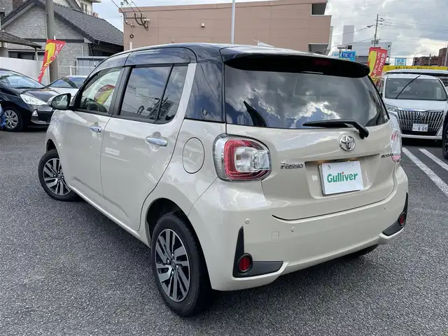 トヨタ パッソ モーダ　チャーム 大分県 2021(令3)年 1.6万km ブラックマイカメタリック/パウダリーベージュメタリック 2トーン 〇ワンオーナー/〇純正メモリーナビ（NSCN-W68）/　CD/BT/ワンセグ/ラジオ/〇全方位カメラ/〇ETC/〇社外前後ドライブレコーダー/〇スマートキー/〇エンジンプッシュスタート/〇ステアリングスイッチ/〇プリクラッシュセーフティシステム/〇オートハイビームアシスト/〇横滑り防止機能/〇純正LEDヘッドライト/〇純正フォグランプ/〇ウインカーミラー/〇保証書/〇取扱説明書/〇スペアキー