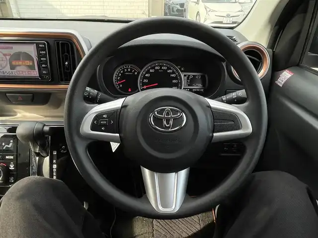 トヨタ パッソ モーダ　チャーム 大分県 2021(令3)年 1.6万km ブラックマイカメタリック/パウダリーベージュメタリック 2トーン 〇ワンオーナー/〇純正メモリーナビ（NSCN-W68）/　CD/BT/ワンセグ/ラジオ/〇全方位カメラ/〇ETC/〇社外前後ドライブレコーダー/〇スマートキー/〇エンジンプッシュスタート/〇ステアリングスイッチ/〇プリクラッシュセーフティシステム/〇オートハイビームアシスト/〇横滑り防止機能/〇純正LEDヘッドライト/〇純正フォグランプ/〇ウインカーミラー/〇保証書/〇取扱説明書/〇スペアキー