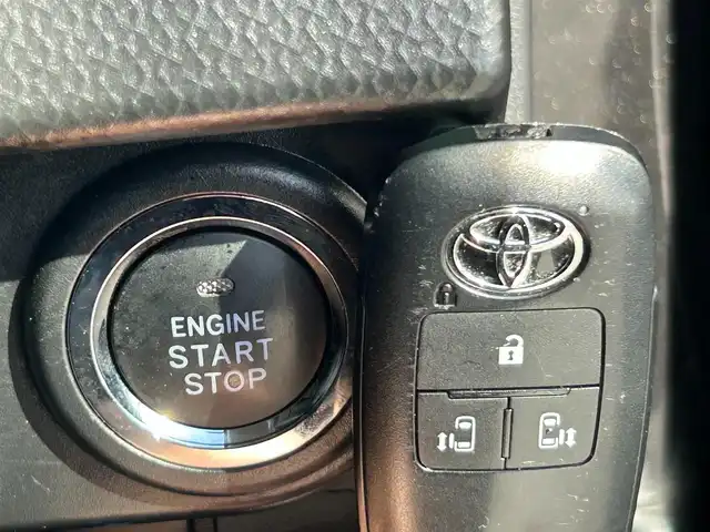 トヨタ ルーミー カスタムG 静岡県 2021(令3)年 4.8万km ブラックマイカメタリック 純正9インチディスプレイオーディオ/（Bluetooth/フルセグTV/AppleCarPlay/AndroidAuto）/保証書/取扱説明書/スマートキー/スペアキー/追従クルーズコントロール/全周囲カメラ/ビルトインETC/前後ドラレコ/両側電動スライド/前席シートヒーター/オートライト/オートハイビーム/LEDヘッドライト/LEDフォグランプ/純正14AW