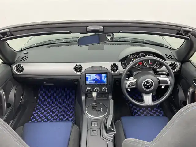 マツダ ロードスター S RHT 大分県 2010(平22)年 6.1万km ブリリアントブラック RECAROシート/車高調/ストラットタワーバー/ADVAN製アルミホイル17インチ/社外SDナビ（MDV-D307BT）/　BT/CD/DVD/ワンセグ/バックカメラ/USB入力端子/MTモード/シートヒーター/パドルシフト/ステアリングスイッチ/革巻ステアリング/ETC