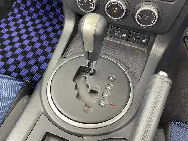 マツダ ロードスター S RHT 大分県 2010(平22)年 6.1万km ブリリアントブラック RECAROシート/車高調/ストラットタワーバー/ADVAN製アルミホイル17インチ/社外SDナビ（MDV-D307BT）/　BT/CD/DVD/ワンセグ/バックカメラ/USB入力端子/MTモード/シートヒーター/パドルシフト/ステアリングスイッチ/革巻ステアリング/ETC