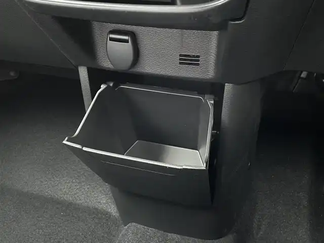 三菱 デリカミニ T プレミアム 道南・函館 2025(令7)年 0.1千km Ｄグリーン /全周囲カメラ//デジタルインナーミラー//ハンドルウォーマー//シートヒーター//両側パワースライドドア//ルーフレール//衝突被害軽減ブレーキ//レーダクルーズコントロール//オートハイビーム//コーナーセンサー