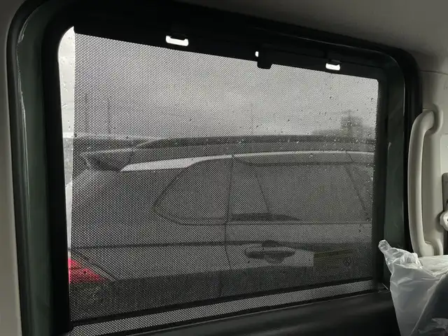 三菱 デリカミニ T プレミアム 道南・函館 2025(令7)年 0.1千km Ｄグリーン /全周囲カメラ//デジタルインナーミラー//ハンドルウォーマー//シートヒーター//両側パワースライドドア//ルーフレール//衝突被害軽減ブレーキ//レーダクルーズコントロール//オートハイビーム//コーナーセンサー