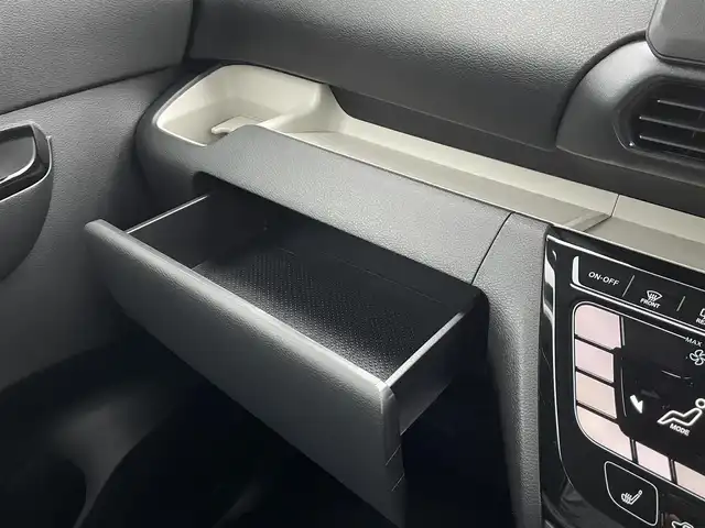 三菱 デリカミニ T プレミアム 道南・函館 2025(令7)年 0.1千km Ｄグリーン /全周囲カメラ//デジタルインナーミラー//ハンドルウォーマー//シートヒーター//両側パワースライドドア//ルーフレール//衝突被害軽減ブレーキ//レーダクルーズコントロール//オートハイビーム//コーナーセンサー