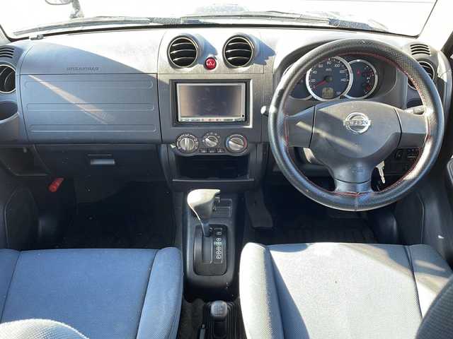 日産 キックス RX 徳島県 2008(平20)年 16.5万km ブラック 社外7型Sナビ　MS108-D/（CD/VTR/iPod/ラジオ/ワンセグ）/ETC/純正15AW/4WD/純正フロアマット/スペアキー/ハロゲンヘッドライト/フォグライト/純正ドアバイザー/電動格納ミラー/運転席シートヒーター/取扱説明書/新車時保証書