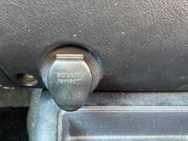 日産 キックス RX 徳島県 2008(平20)年 16.5万km ブラック 社外7型Sナビ　MS108-D/（CD/VTR/iPod/ラジオ/ワンセグ）/ETC/純正15AW/4WD/純正フロアマット/スペアキー/ハロゲンヘッドライト/フォグライト/純正ドアバイザー/電動格納ミラー/運転席シートヒーター/取扱説明書/新車時保証書