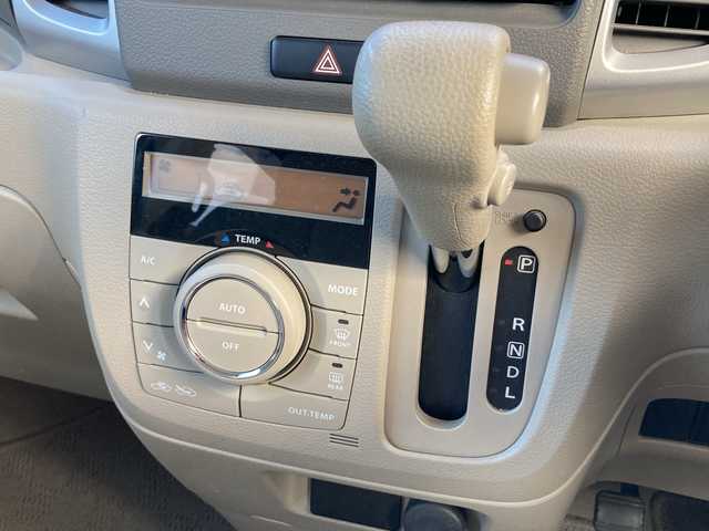 スズキ スペーシア G 愛媛県 2017(平29)年 3.3万km クリスタルホワイトP 純正ナビ/ＴＶ/バックカメラ/シートヒーター/両側スライドドア/禁煙車/スマートキー/プッシュスタート/取説