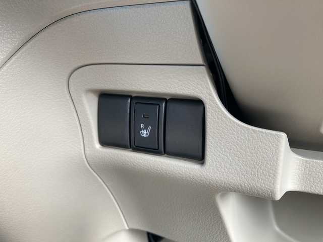 スズキ スペーシア G 愛媛県 2017(平29)年 3.3万km クリスタルホワイトP 純正ナビ/ＴＶ/バックカメラ/シートヒーター/両側スライドドア/禁煙車/スマートキー/プッシュスタート/取説