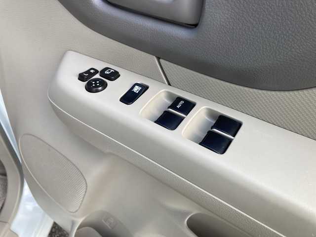 スズキ スペーシア G 愛媛県 2017(平29)年 3.3万km クリスタルホワイトP 純正ナビ/ＴＶ/バックカメラ/シートヒーター/両側スライドドア/禁煙車/スマートキー/プッシュスタート/取説