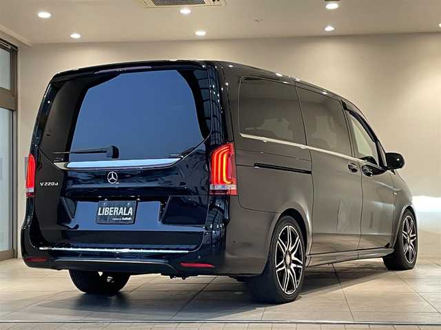 メルセデス・ベンツ Ｖ２２０ d スポーツ ロング 愛知県 2018(平30)年 5万km オブシディアンブラックM パノラミックＳ／Ｒ　/Ｂｕｒｍｅｓｔｅｒサウンド　/本革シート　/レーダーセーフティーＰＫＧ　/ＣＯＭＭＡＮＤナビ　/Ｂｌｕｅｔｏｏｔｈ　/３６０度カメラ　/フルセグＴＶ　/ＡＣＣ　/ＬＫＡ　/ＬＤＷ　/ＢＳＭ　/ＥＴＣ２．０/LEDヘッドライト/アイドリングストップ/ウィンカーミラー/パワーバックドア/両側パワースライドドア