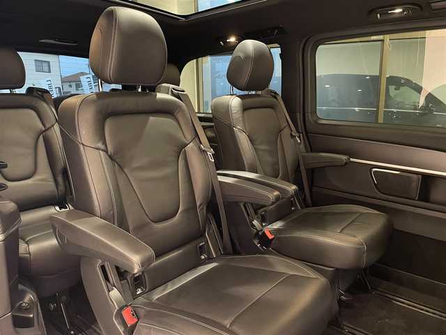 メルセデス・ベンツ Ｖ２２０ d スポーツ ロング 愛知県 2018(平30)年 5万km オブシディアンブラックM パノラミックＳ／Ｒ　/Ｂｕｒｍｅｓｔｅｒサウンド　/本革シート　/レーダーセーフティーＰＫＧ　/ＣＯＭＭＡＮＤナビ　/Ｂｌｕｅｔｏｏｔｈ　/３６０度カメラ　/フルセグＴＶ　/ＡＣＣ　/ＬＫＡ　/ＬＤＷ　/ＢＳＭ　/ＥＴＣ２．０/LEDヘッドライト/アイドリングストップ/ウィンカーミラー/パワーバックドア/両側パワースライドドア