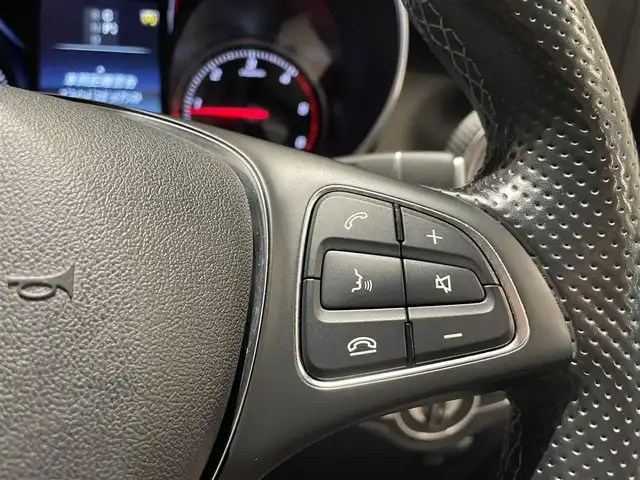メルセデス・ベンツ Ｖ２２０ d スポーツ ロング 愛知県 2018(平30)年 5万km オブシディアンブラックM パノラミックＳ／Ｒ　/Ｂｕｒｍｅｓｔｅｒサウンド　/本革シート　/レーダーセーフティーＰＫＧ　/ＣＯＭＭＡＮＤナビ　/Ｂｌｕｅｔｏｏｔｈ　/３６０度カメラ　/フルセグＴＶ　/ＡＣＣ　/ＬＫＡ　/ＬＤＷ　/ＢＳＭ　/ＥＴＣ２．０/LEDヘッドライト/アイドリングストップ/ウィンカーミラー/パワーバックドア/両側パワースライドドア