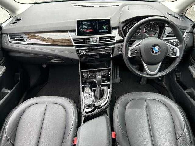 ＢＭＷ ２１８ｄ アクティブツアラー ラグジュアリー 埼玉県 2016(平28)年 3.2万km アルピンホワイト 黒革/シートヒーター/パワーシート/純正HDDナビ/(Bluetooth/CD/DVD)/バックカメラ/パワーテールゲート/ＬＥＤヘッドライト/ETC