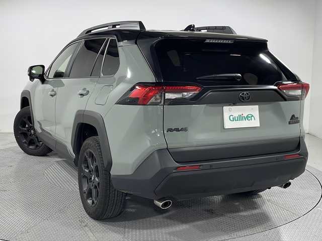 トヨタ ＲＡＶ４ アドベンチャー オフロードPKGⅡ 広島県 2024(令6)年 0.8万km Ｄグリーン 純正10.5型ディスプレイオーディオ/デジタルインナーミラー/バックカメラ/ブラック合皮シート/パワーシート/シートヒーター/ベンチレーション/ステアリングヒーター/マルチテレインセレクト/ダウンヒルアシストコントロール/クリアランスソナー/パーキングサポートブレーキ/ブラインドスポットモニター/セーフティセンス/・プリクラッシュセーフティ/・レーントレーシングアシスト/・オートマチックハイビーム/・レーダークルーズコントロール/・ロードサインアシスト/ルーフレール/LEDヘッドランプ/フロントフォグランプ/純正18インチAW/ETC2.0/USB入力端子