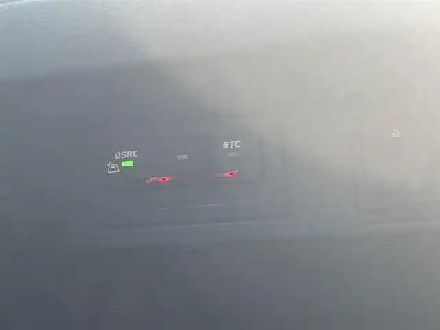フォルクスワーゲン ゴルフ TSI コンフォートライン プレミアムED 愛知県 2015(平27)年 6.9万km 青Ｍ ワンオーナー　/DiscoverPro  /フルセグ　/ビルトインETC /バックカメラ　/ステアリングスイッチ　/ドライブレコーダー　/アダプティブクルーズコントロール　/HIDヘッド　/パドルシフト　/スマートエントリー　/プッシュスタート　/オートライト　/保証書　/説明書　