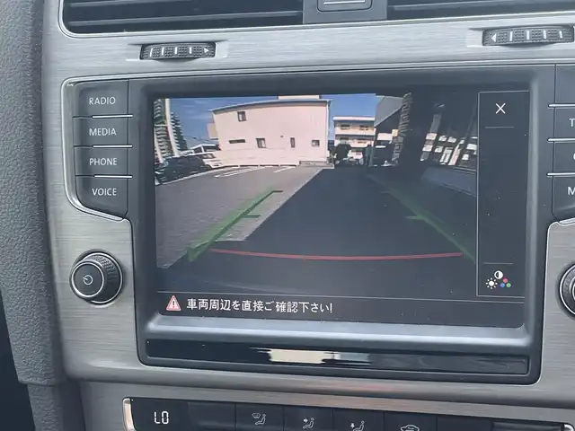 フォルクスワーゲン ゴルフ TSI コンフォートライン プレミアムED 愛知県 2015(平27)年 6.9万km 青Ｍ ワンオーナー　/DiscoverPro  /フルセグ　/ビルトインETC /バックカメラ　/ステアリングスイッチ　/ドライブレコーダー　/アダプティブクルーズコントロール　/HIDヘッド　/パドルシフト　/スマートエントリー　/プッシュスタート　/オートライト　/保証書　/説明書　