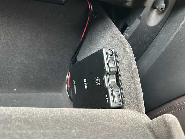 マツダ ＣＸ－５ XD エクスクルーシブモード 愛知県 2022(令4)年 1.9万km マシーングレープレミアムM /禁煙//ワンオーナー//メーカーナビ//フルセグ/BT/USB/FM/AM//BOSEプレミアムサウンド//全方位カメラ//純正19AW//茶レザーシート//シートメモリー//前席パワーシート//前席シートヒーター//前席ベンチレーション//ワイヤレス充電//革巻ステアリング//ステアリングスイッチ//ステアリングヒーター//ドライブレコーダー//ETC//クリアランスソナー//i-stop//ACC/SBS/SCBS//レーンキープアシストシステム//車間認知支援システム//車線逸脱警報システム//ブラインドスポットモニタリング//車間制御//速度標識警報//ドライバーアテンションアラート//ACC//オフロードトラクションアシストスイッチ//LEDオートライト//ヘッドライトウォッシャー//Rフォグ//リヤワイパー//プッシュスタート//防眩ルームミラー//トノカバー//社外スカッフプレート//フロアマット//USB充電//新車時保証書//取扱説明書/ナビ取説/ドラレコ取説//スマートキー//スマートスペアキー