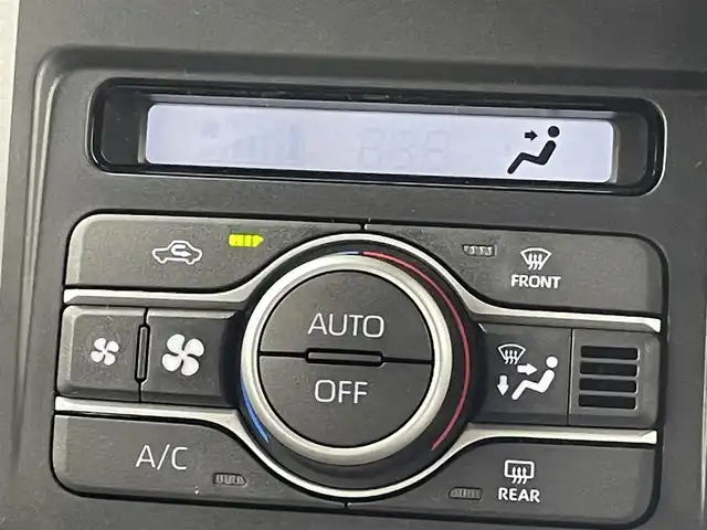 ダイハツ タフト G ダーククロムベンチャー 群馬県 2025(令7)年 0.1千km サンドベージュメタリック 届出済未使用車/ガラスルーフ/スマートアシスト/衝突回避支援ブレーキ/衝突警報機能/ブレーキ制御付誤発信抑制機能/車線逸脱抑制制御機能/車線逸脱警報機能/先行車発信お知らせ機能/ふらつき警報/標識認識機能/サイドビューランプ/コーナーセンサー/路側逸脱警報機能/全車速追従機能付きアダプティブクルーズコントロール/シートヒーター（D/N）/電動サイドブレーキ/ブレーキオートホールド/ステアリングスイッチ/革巻きステアリング/電動格納ミラー/2.1A USB/プッシュスタートボタン/アイドリングストップ/シートリフター/スマートキー/スペアキー（1本）/オートライト/LED/フォグ/純正15インチAW