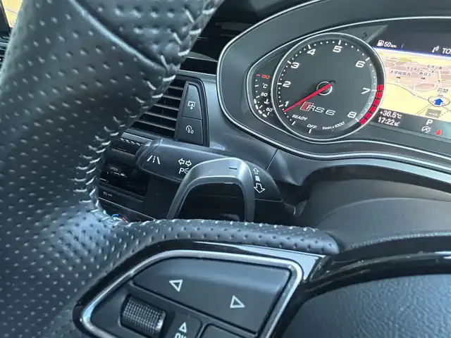 アウディ ＲＳ６ アバント パフォーマンス 茨城県 2016(平28)年 4.7万km 黒 ナイトビジョンパッケージ/純正ナビ/（AM.FM.CD.DVD.BT）/フルセグTV/360°カメラ/ETC/ACC/LKA/BSM/HUD/パノラマSR/黒革シート/BOSEサウンド/D/N席パワーシート/D/N席シートヒーター/パワーバックドア