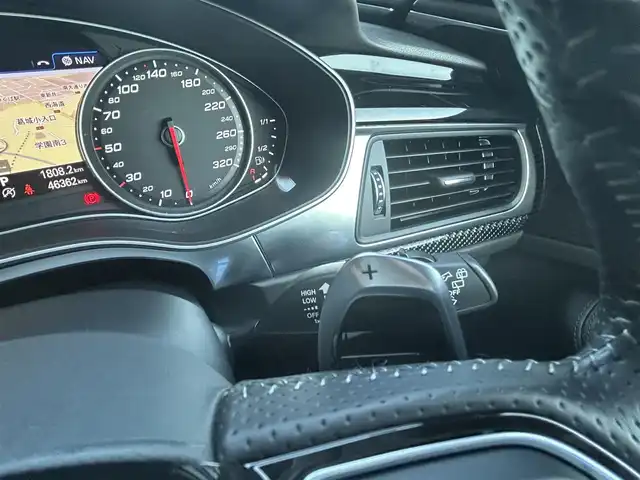 アウディ ＲＳ６ アバント パフォーマンス 茨城県 2016(平28)年 4.7万km 黒 ナイトビジョンパッケージ/純正ナビ/（AM.FM.CD.DVD.BT）/フルセグTV/360°カメラ/ETC/ACC/LKA/BSM/HUD/パノラマSR/黒革シート/BOSEサウンド/D/N席パワーシート/D/N席シートヒーター/パワーバックドア
