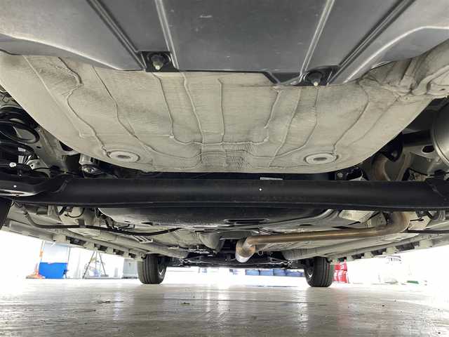 スズキ ソリオ バンディット HV MV 滋賀県 2023(令5)年 4万km ピュアホワイトP 社外7インチナビ/【Bluetooth/CD/DVD/USB】/レーダークルコン /両側パワースライドドア/衝突軽減ブレーキ/リアソナー /レーンキープアシスト/ヘッドアップディスプレイ/D/N席シートヒーター/ETC/前方ドライブレコーダー/プッシュスタート/スマートキー/ステアリングリモコン
