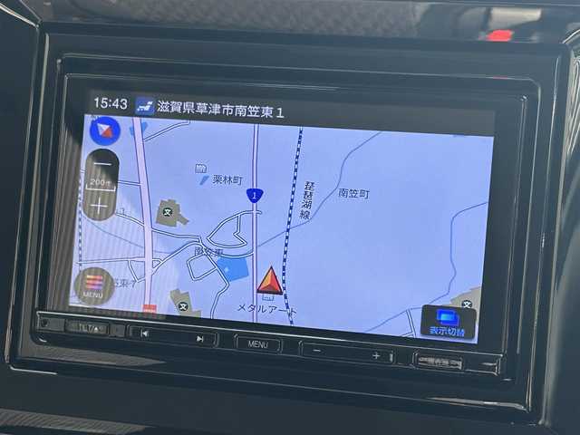 スズキ ソリオ バンディット HV MV 滋賀県 2023(令5)年 4万km ピュアホワイトP 社外7インチナビ/【Bluetooth/CD/DVD/USB】/レーダークルコン /両側パワースライドドア/衝突軽減ブレーキ/リアソナー /レーンキープアシスト/ヘッドアップディスプレイ/D/N席シートヒーター/ETC/前方ドライブレコーダー/プッシュスタート/スマートキー/ステアリングリモコン